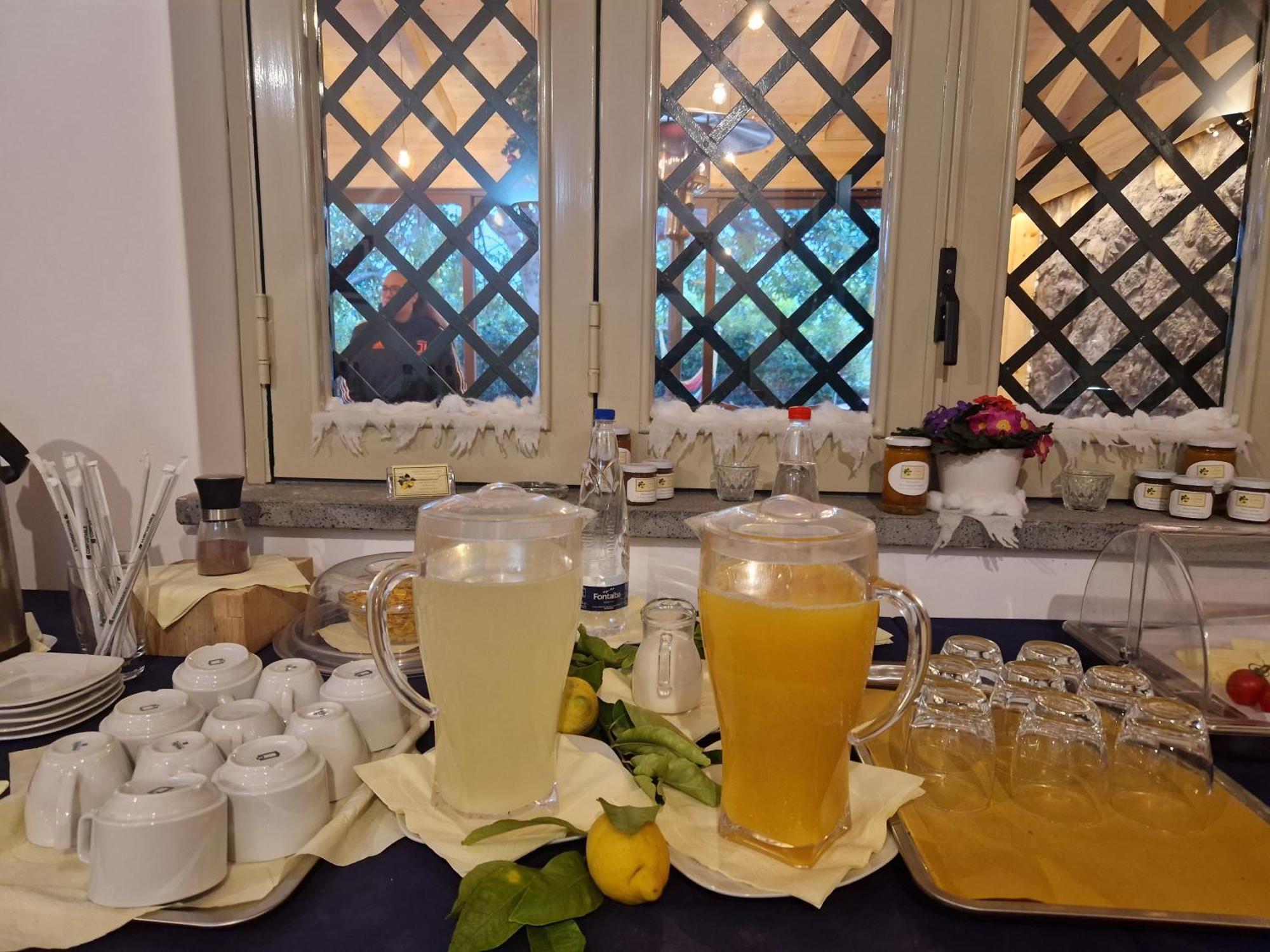 Lumia Villa Рипосто Екстериор снимка